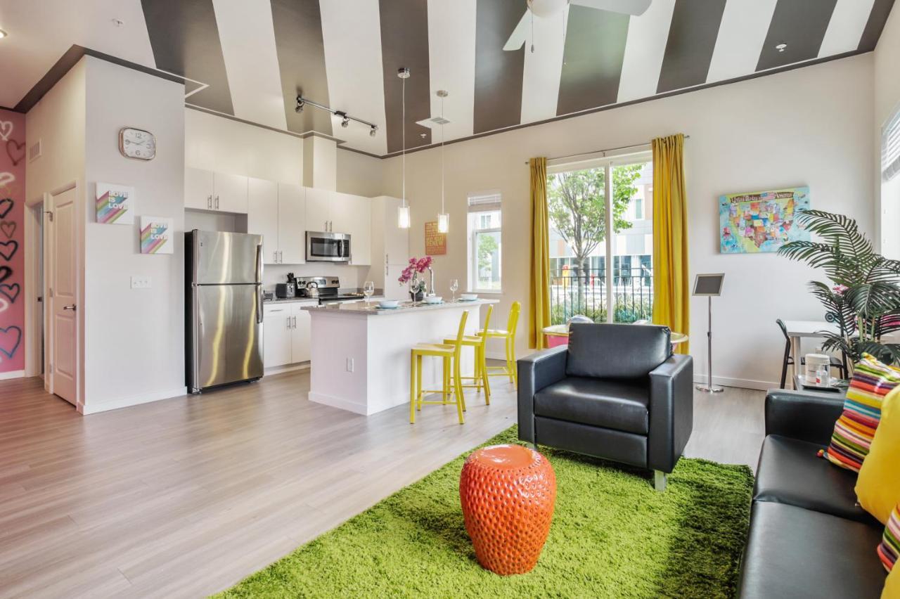 Lux House Of Champagne 2Br 2Ba Free Parking & Wifi Appartement Baltimore Buitenkant foto