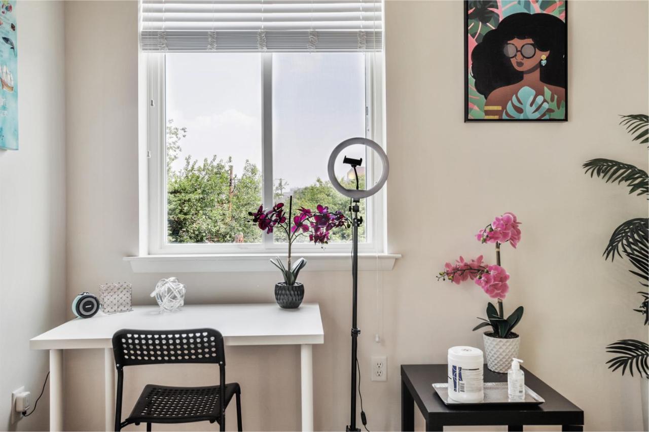 Lux House Of Champagne 2Br 2Ba Free Parking & Wifi Appartement Baltimore Buitenkant foto