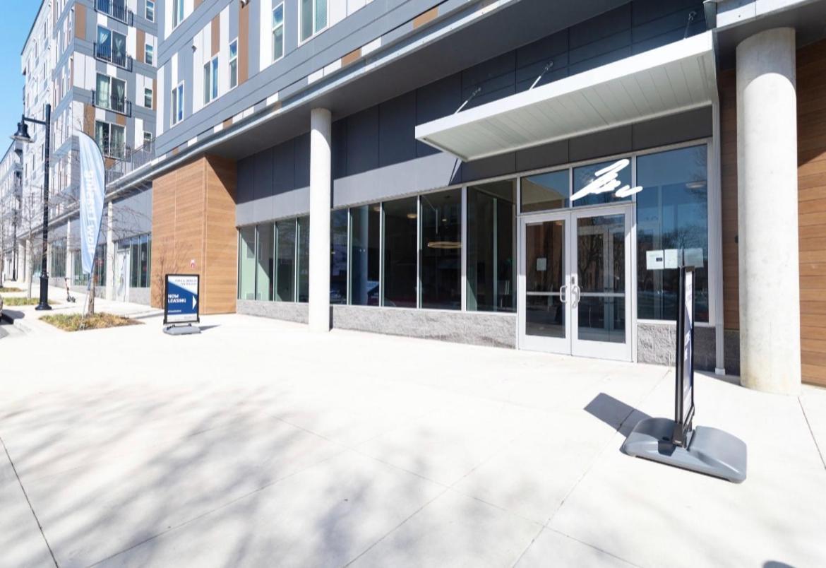 Lux House Of Champagne 2Br 2Ba Free Parking & Wifi Appartement Baltimore Buitenkant foto