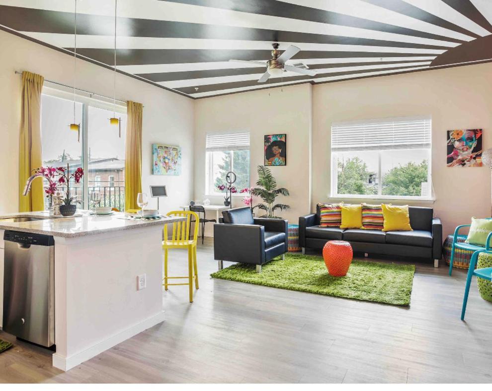 Lux House Of Champagne 2Br 2Ba Free Parking & Wifi Appartement Baltimore Buitenkant foto